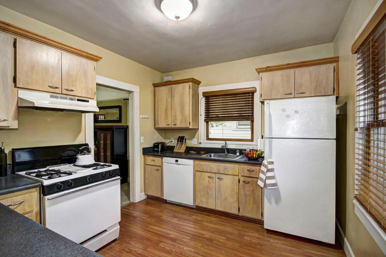 Charming 2Bed French Colonial Apartment In Desirable Midtown Sacramento Exterior photo