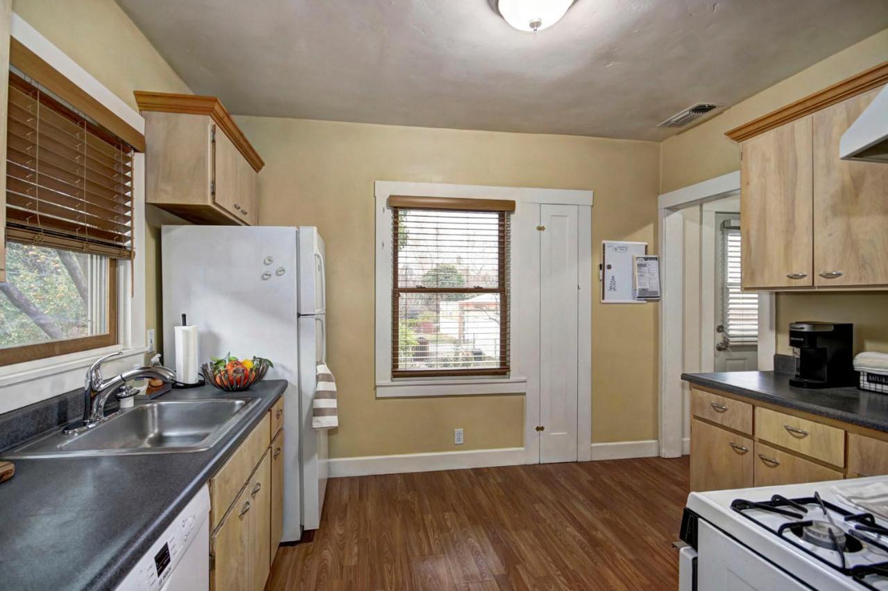 Charming 2Bed French Colonial Apartment In Desirable Midtown Sacramento Exterior photo